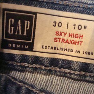 Gap Sky High Straight leg 10 30